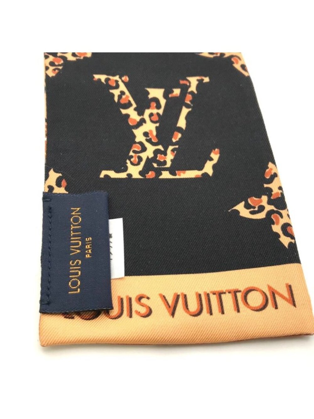 Louis Vuitton Silk Bandeau Wild at Heart Monogram Leopard Print Scarf - Picture 4 of 8